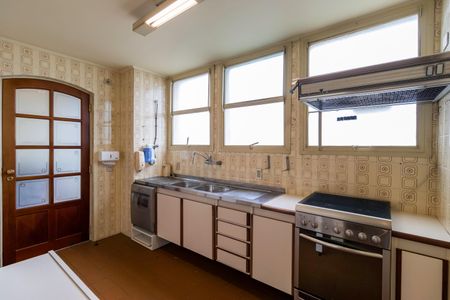 Apartamento à venda com 195m², 3 quartos e 6 vagasCozinha