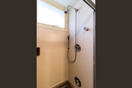 Apartamento à venda com 195m², 3 quartos e 6 vagasBanheiro Social