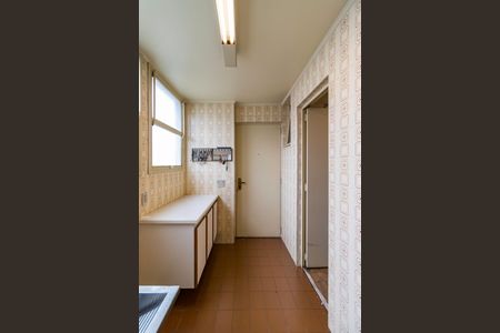 Apartamento à venda com 195m², 3 quartos e 6 vagasLavanderia