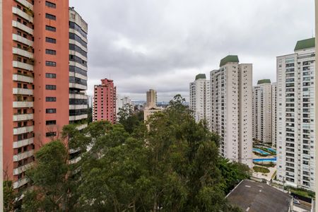 Apartamento à venda com 195m², 3 quartos e 6 vagasQuarto 2