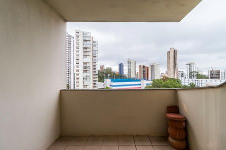 Apartamento à venda com 195m², 3 quartos e 6 vagasVaranda