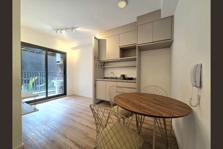 Sala/Cozinha de apartamento para alugar com 1 quarto, 32m² em Indianópolis, São Paulo