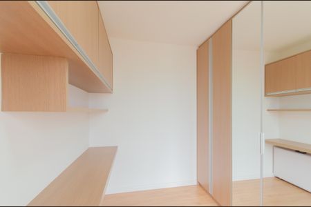 Apartamento à venda com 174m², 3 quartos e 3 vagasCloset da suíte 1