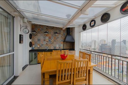 Apartamento à venda com 174m², 3 quartos e 3 vagasVaranda