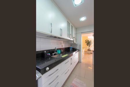 Apartamento à venda com 120m², 2 quartos e 1 vagaCozinha