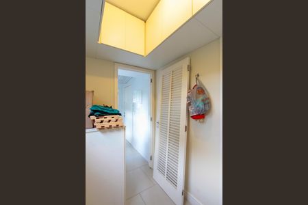 Apartamento à venda com 120m², 2 quartos e 1 vagaQuarto de Serviço