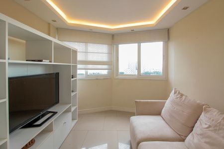 Sala de apartamento à venda com 2 quartos, 120m² em Barra da Tijuca, Rio de Janeiro