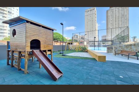 Apartamento à venda com 132m², 3 quartos e 2 vagasÁrea comum - Playground