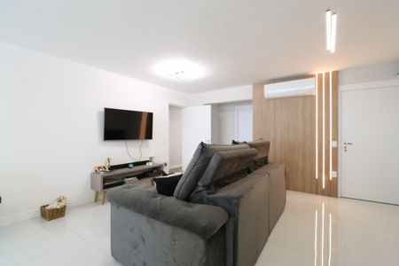 Sala de apartamento à venda com 3 quartos, 132m² em Vila Romana, São Paulo