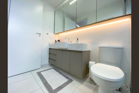 Apartamento à venda com 132m², 3 quartos e 2 vagasBanheiro Suíte 1