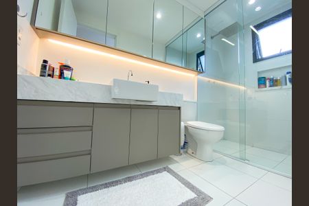 Apartamento à venda com 132m², 3 quartos e 2 vagasBanheiro Suíte 1