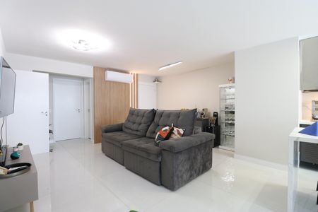 Sala de apartamento à venda com 3 quartos, 132m² em Vila Romana, São Paulo