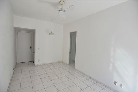 Apartamento à venda com 80m², 2 quartos e 1 vaga Apartamento à venda com 80m², 2 quartos e 1 vagaSala