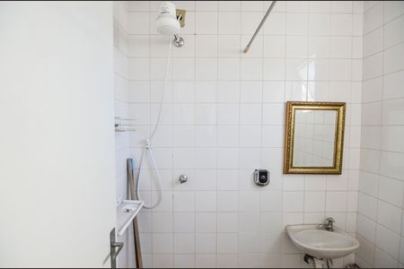 Apartamento à venda com 80m², 2 quartos e 1 vaga Apartamento à venda com 80m², 2 quartos e 1 vagaBanheiro de Serviço