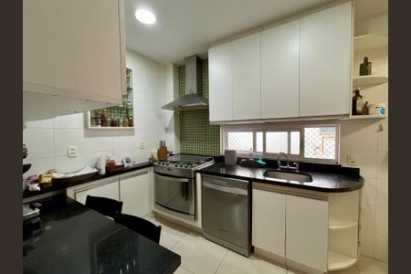Apartamento à venda com 134m², 3 quartos e 2 vagasCozinha