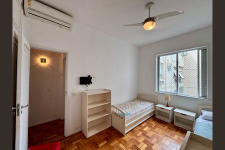 Apartamento à venda com 134m², 3 quartos e 2 vagasQuarto 2