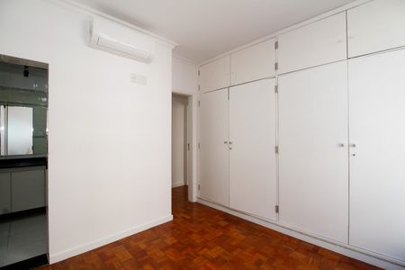 Apartamento à venda com 140m², 3 quartos e 1 vaga Apartamento à venda com 140m², 3 quartos e 1 vagaSuíte