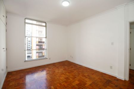 Apartamento à venda com 140m², 3 quartos e 1 vaga Apartamento à venda com 140m², 3 quartos e 1 vagaQuarto 2