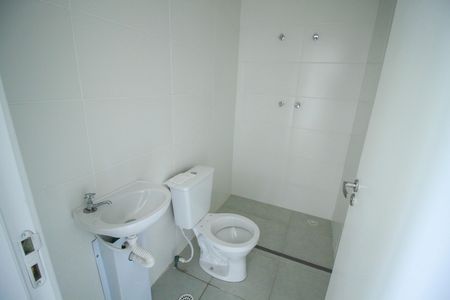 Banheiro social de apartamento para alugar com 1 quarto, 29m² em Mooca, São Paulo