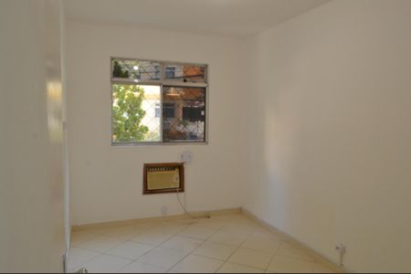 Apartamento à venda com 60m², 2 quartos e 2 vagas Apartamento à venda com 60m², 2 quartos e 2 vagasQuarto 1