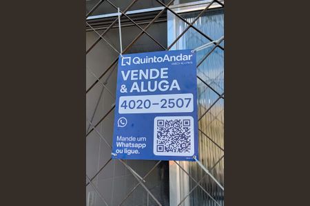 Apartamento à venda com 60m², 2 quartos e 2 vagas Apartamento à venda com 60m², 2 quartos e 2 vagasPlaca