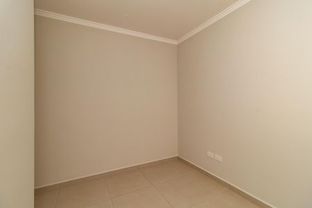 Quarto 2 de apartamento para alugar com 2 quartos, 44m² em Vila Constança, São Paulo
