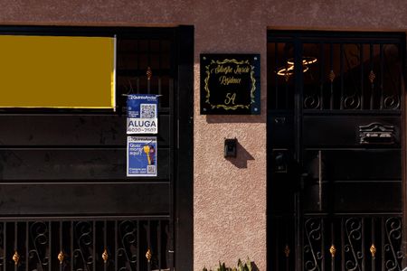 Apartamento à venda com 44m², 2 quartos e 1 vaga Apartamento à venda com 44m², 2 quartos e 1 vagaFachada