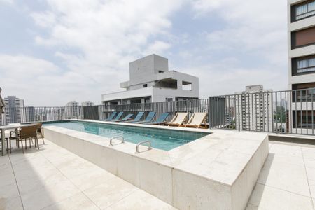 Studio à venda com 26m², 1 quarto e sem vaga Studio à venda com 26m², 1 quarto e sem vagaPiscina
