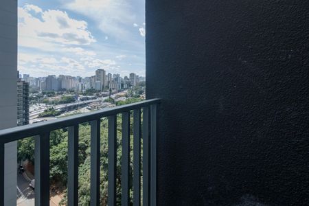 Studio à venda com 26m², 1 quarto e sem vaga Studio à venda com 26m², 1 quarto e sem vagaVaranda