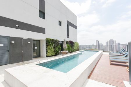 Studio à venda com 26m², 1 quarto e sem vaga Studio à venda com 26m², 1 quarto e sem vagaPiscina