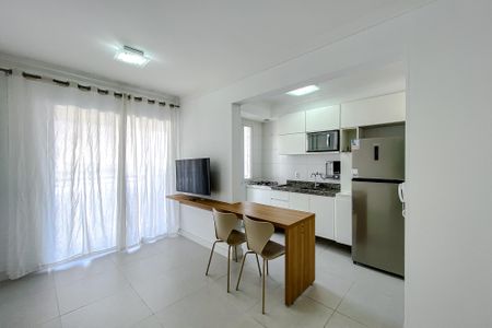 Apartamento à venda com 40m², 1 quarto e 1 vagaSala/Cozinha