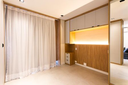 Studio à venda com 42m², 1 quarto e 1 vaga Studio à venda com 42m², 1 quarto e 1 vagaQuarto