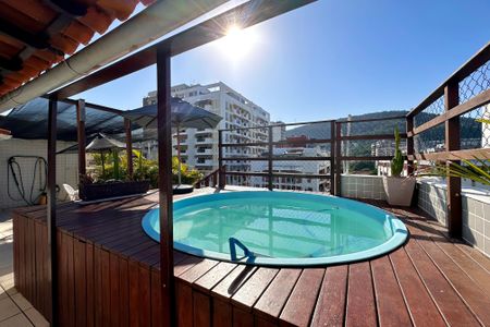 Apartamento à venda com 330m², 4 quartos e 3 vagasÁrea comum