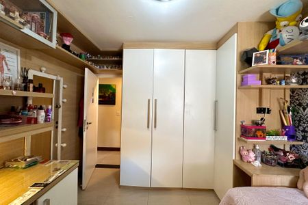 Apartamento à venda com 330m², 4 quartos e 3 vagasQuarto 2