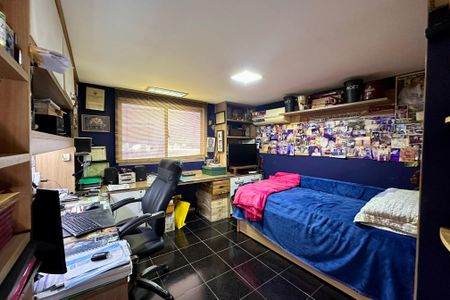 Apartamento à venda com 330m², 4 quartos e 3 vagasQuarto 4