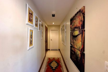 Apartamento à venda com 330m², 4 quartos e 3 vagasCorredor