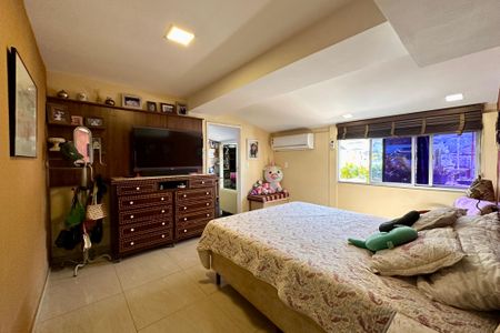 Apartamento à venda com 330m², 4 quartos e 3 vagasQuarto 5 - Suite