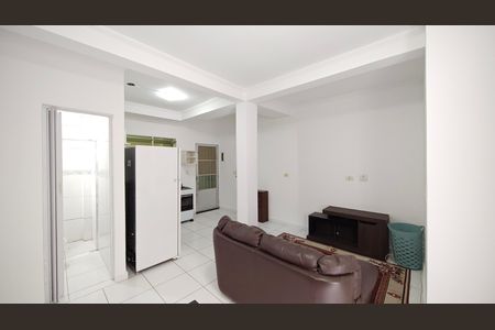 Casa para alugar com 45m², 1 quarto e sem vaga Casa para alugar com 45m², 1 quarto e sem vagaSala / Cozinha
