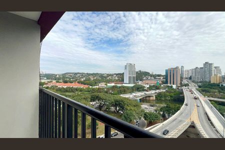 Varanda de kitnet/studio para alugar com 1 quarto, 25m² em Pinheiros, São Paulo