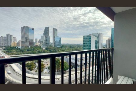 Varanda de kitnet/studio para alugar com 1 quarto, 25m² em Pinheiros, São Paulo