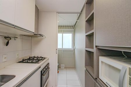 Cozinha e Área de Serviço de apartamento para alugar com 2 quartos, 58m² em Passo D’areia, Porto Alegre
