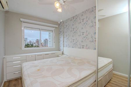 Suíte de apartamento para alugar com 2 quartos, 58m² em Passo D’areia, Porto Alegre