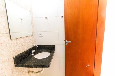 Banheiro de apartamento para alugar com 1 quarto, 33m² em Itaquera, São Paulo