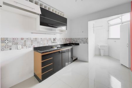 Apartamento para alugar com 72m², 2 quartos e 1 vagaCozinha