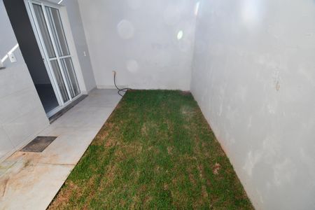 Casa de condomínio à venda com 96m², 3 quartos e 2 vagasJardim