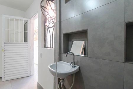 Casa à venda com 40m², 1 quarto e sem vaga Casa à venda com 40m², 1 quarto e sem vagaBanheiro Social