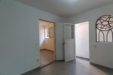 Sala/Cozinha de casa para alugar com 1 quarto, 40m² em Jardim Guairaca, São Paulo