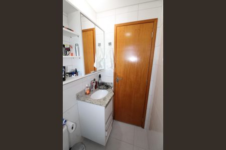 Apartamento para alugar com 77m², 2 quartos e 1 vagaBanheiro