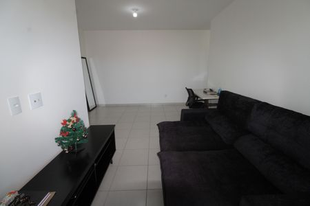 Apartamento para alugar com 77m², 2 quartos e 1 vagaSala