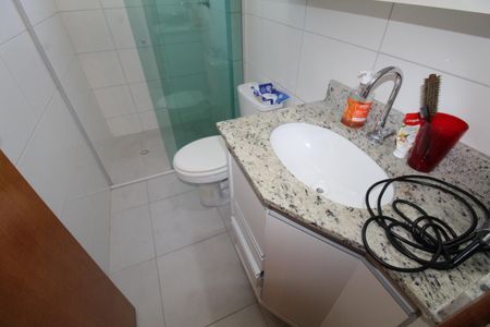 Apartamento para alugar com 77m², 2 quartos e 1 vagaBanheiro